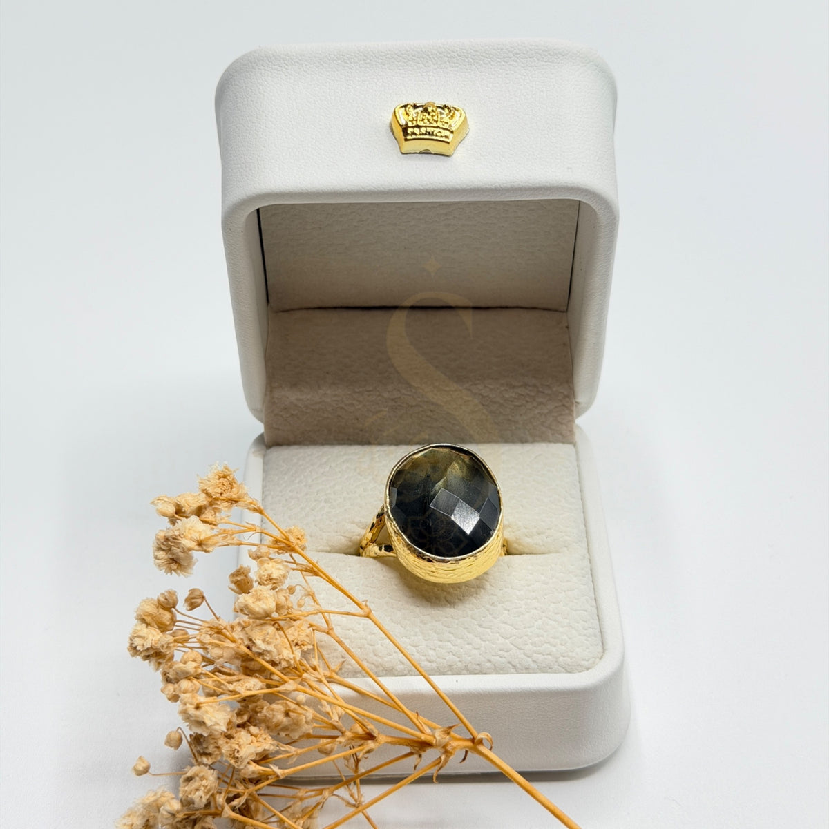 Grey Labradorite gold plated natural stone ring in a Sakinah presentation box, front view