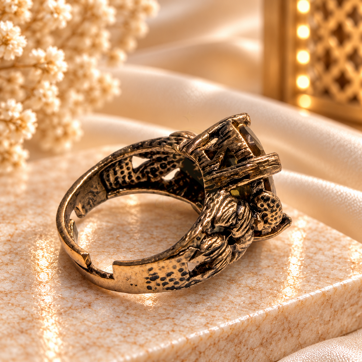 Refia Sultan Zultanite ring, side and band detail