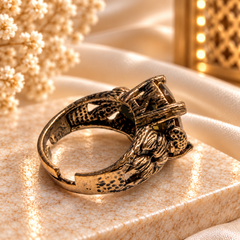 Refia Sultan Zultanite ring, side and band detail