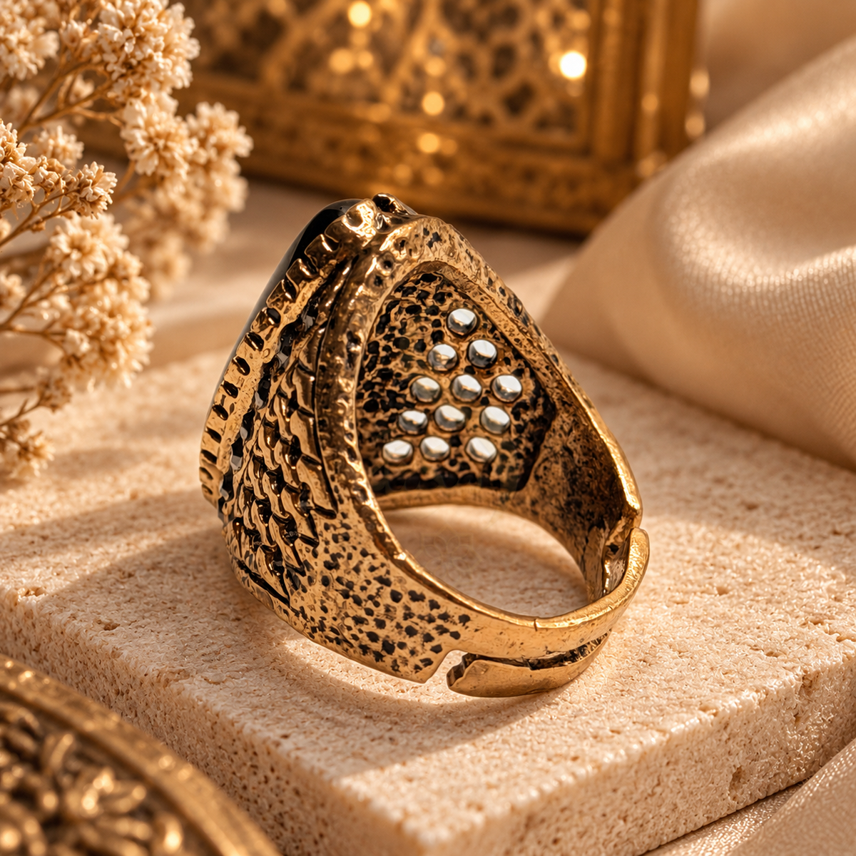 Sefiya Sultan Black Aqeeq Ring - rear detail